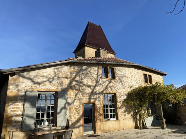 Maison de charme, 8 pièces, 235m2 POMMIERS 235m² Pommiers