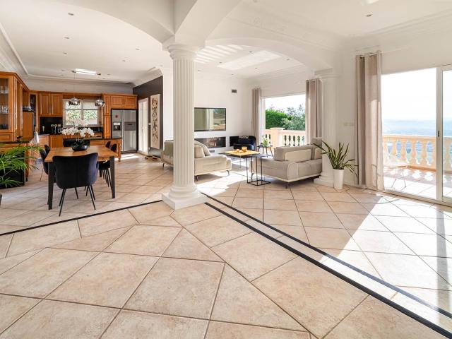 Maison de charme, 9 pièces, 193m2 POMMIERS VUE EXCEPTIONNE. 193m² Pommiers