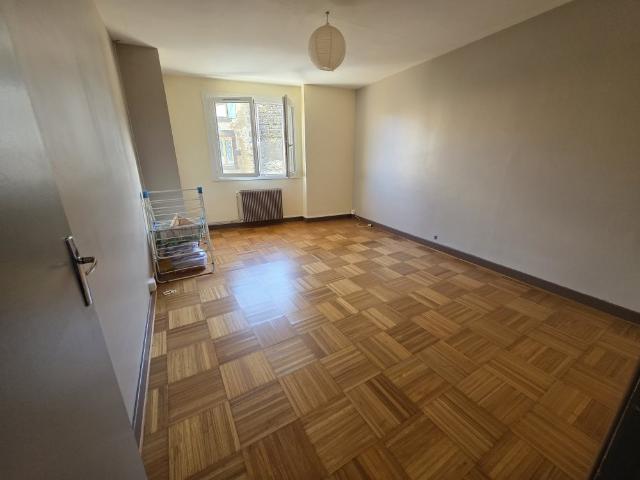 Maison De Bourg 100M2 69m² Malauzat