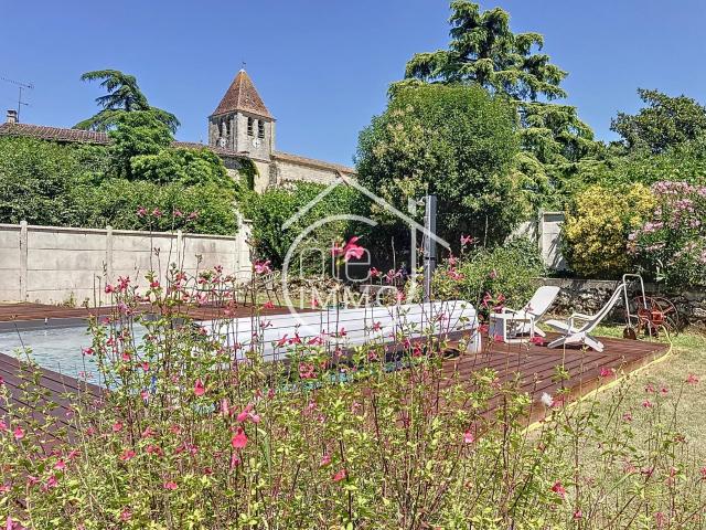 Maison de bourg 200 m² avec piscine 207m² Saint Émilion