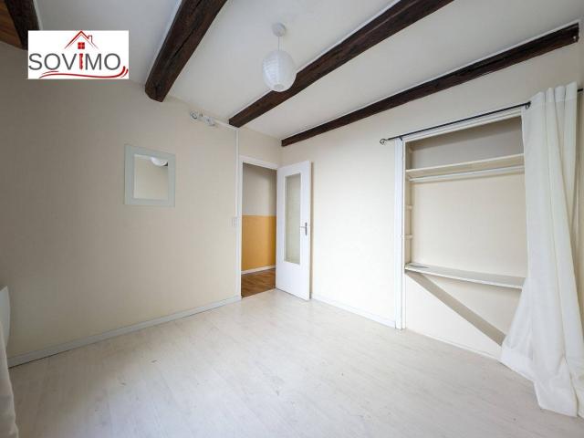 MAISON DE BOURG, 2 CH, COUR