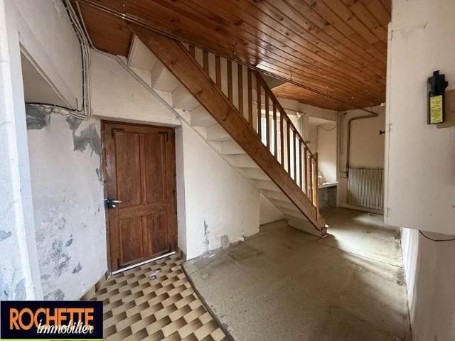 Maison de bourg 56.6m ²