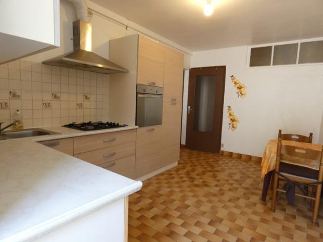 Maison de bourg 8 pièces 219m2