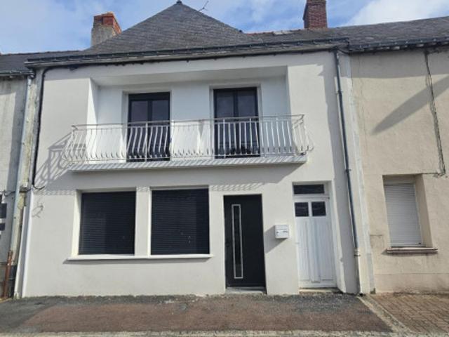 Maison de bourg à Saint Julien De Vouvantes à louer Locagestion, expert en gestion locative