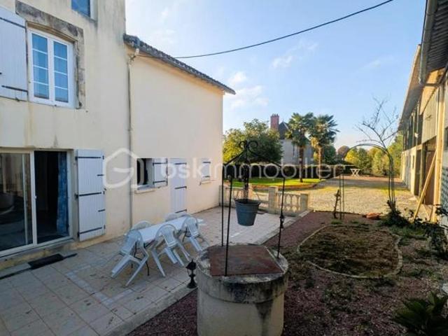 INVESTISSEMENT STRATÉGIQUE: Ensemble immobilier à fort potentiel – Fenioux 79