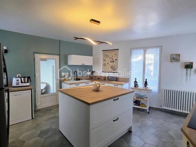 Maison de bourg de 190m2 avec terrain et Garage