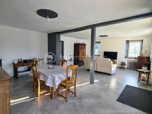 Maison de bourg de 190m2 avec terrain et Garage