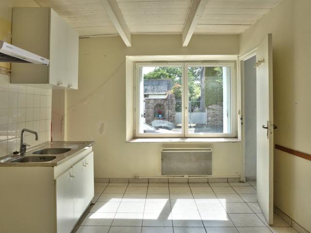 Maison de bourg en pierre à rénover à Pléhédel 57m² Pléhédel