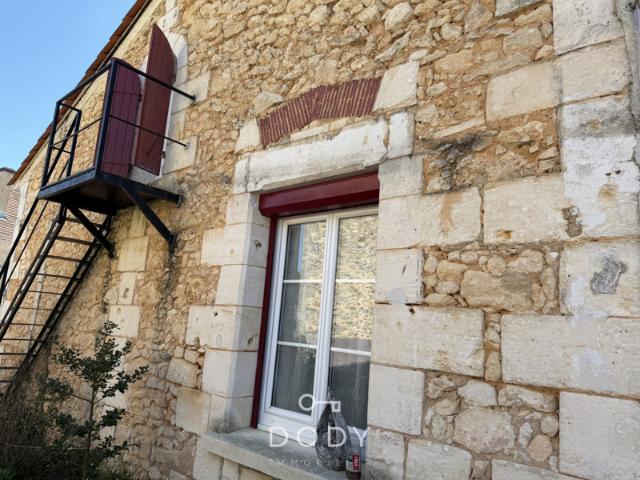 Maison de bourg en pierre Charme et authenticité