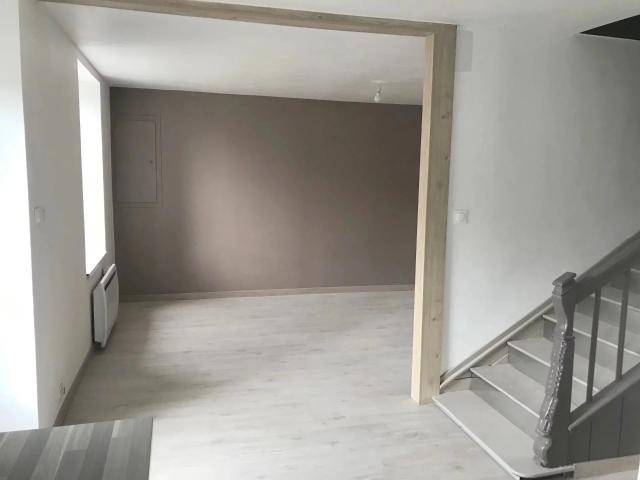Maison de bourg rénové 2 chambres avec terrasse