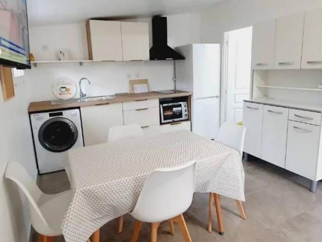 Petite villa de deux pièces 39m² avec terrasse et parking