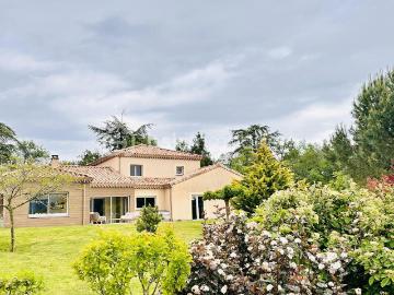 Maison de famille 4 chambres, grand parc arboré et boisé