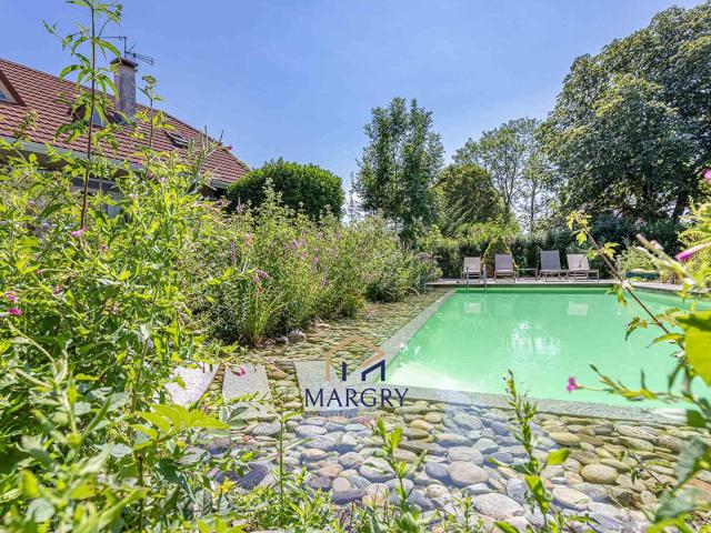 Maison de famille à Chevry Prevessin, grand terrain avec pis. 189m² Chevry