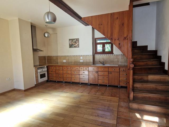 Maison de hameau avec garage et terrain 167m² Foix
