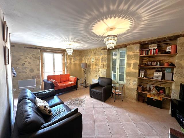 Maison de hameau charmante de 3 chambres à 7 km d’Eymet et 2. 117m² Lauzun