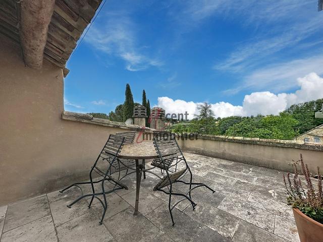 Maison de hameau 3 chambres cours solarium 124m² Saint Saturnin lès Apt