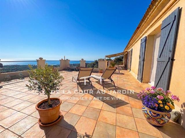 Maison de huit pièces – Une propriété entre ciel et Méditerr. 236m² Chiatra