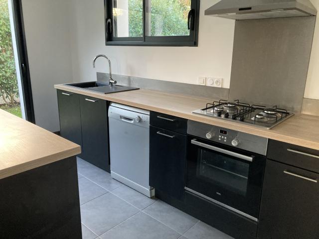 Maison de lotissement type 5 110.54 m2 ORGERES