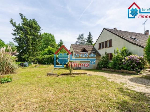 Maison de luxe 8 chambres en vente à Saint Sauveur sur École, Île de France