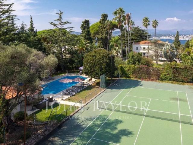 Maison de luxe 10 chambres en vente à Antibes, Provence Alpes Côte d'Azur