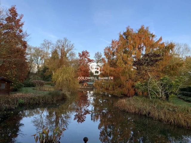 Maison de luxe de 442 m2 en vente Montbizot, Pays de la Loire