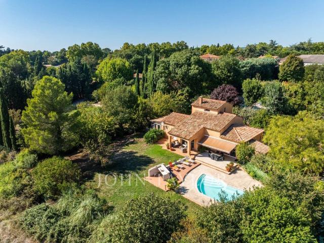 Maison de luxe de 4 chambres en vente à Aix en Provence, France