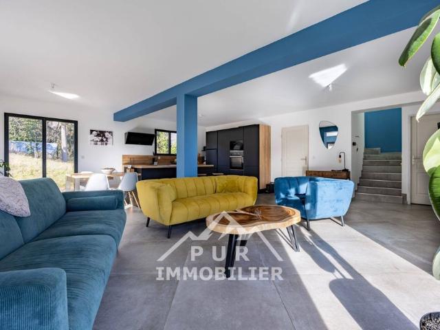 Maison de luxe de 115 m2 en vente La Muraz, France