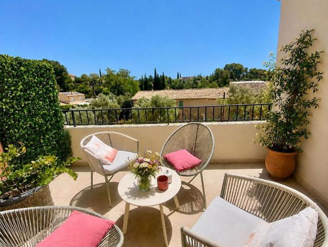 Maison de luxe de 4 pièces en vente à Le Castellet, France