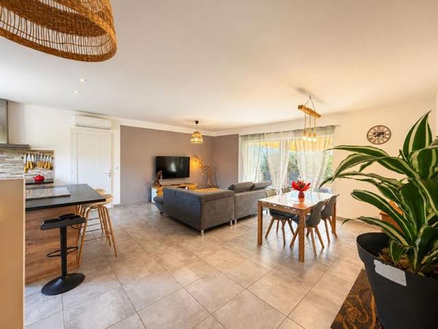 Maison de luxe de 4 pièces en vente à Sainte Lucie de Porto Vecchio, Corse