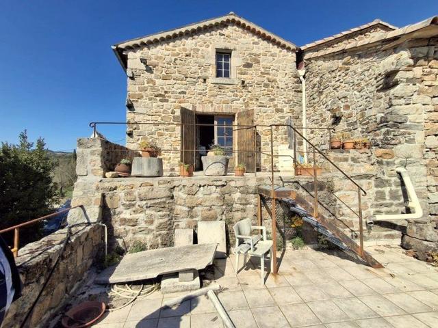 Maison de luxe de 5 chambres en vente à Les Vans, Auvergne Rhône Alpes