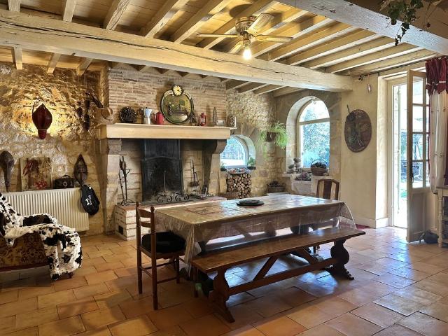 Maison de luxe de 5 pièces en vente à Duras, Nouvelle Aquitaine