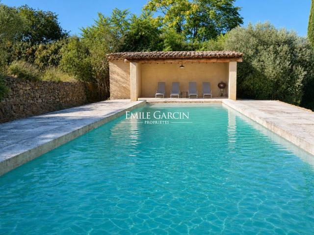 Maison de 5 pièces de luxe en vente à Uzès, France