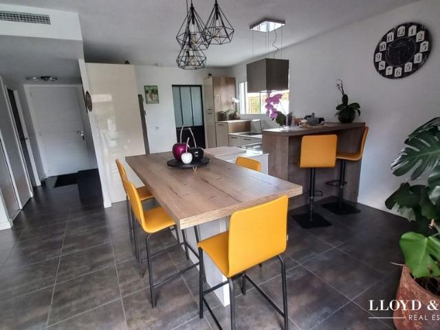 Maison de luxe de 5 pièces en vente à Lacanau, France