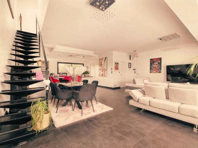 Prestigieuse Maison en vente Belberaud, France