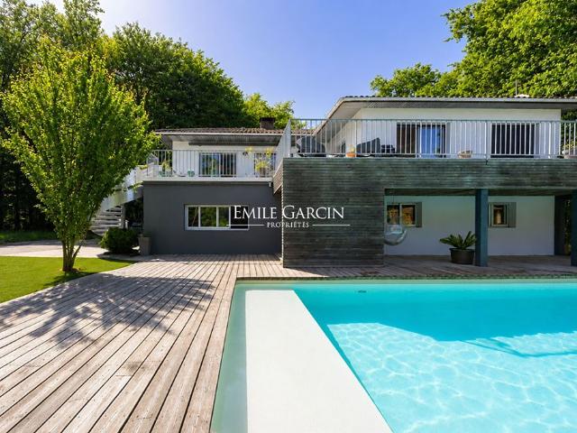 Maison de luxe de 5 pièces en vente à Latresne, France