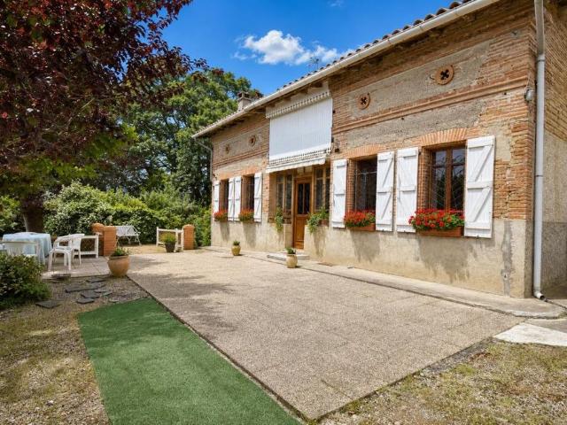 Maison de luxe de 6 pièces en vente à Montastruc, Occitanie