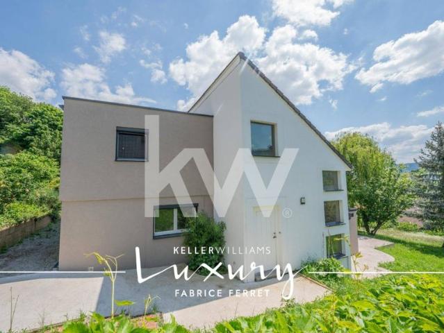 Maison de luxe de 6 pièces en vente à Durtol, France