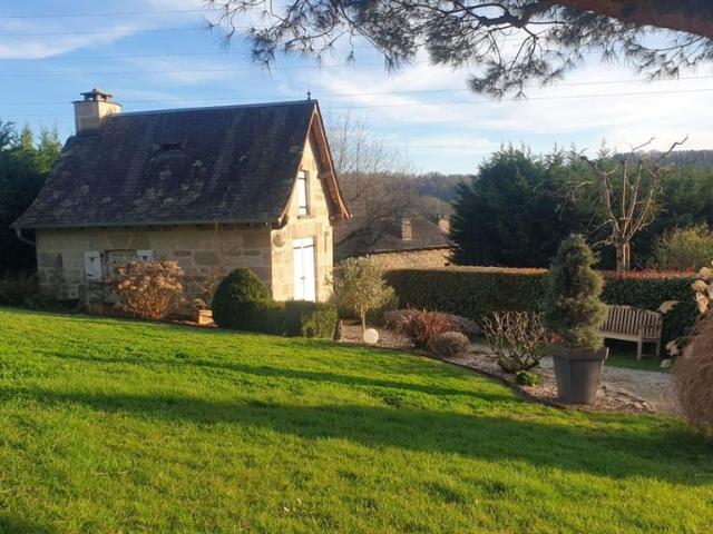 Maison de luxe de 6 pièces en vente à Donzenac, Nouvelle Aquitaine