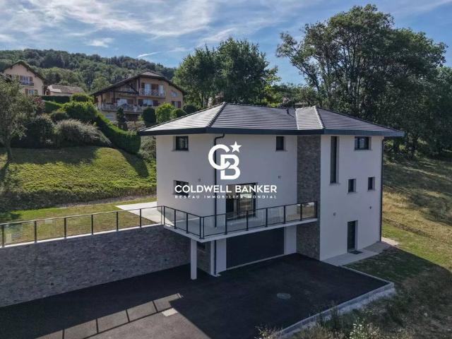 Maison de luxe de 6 pièces en vente à Etaux, France