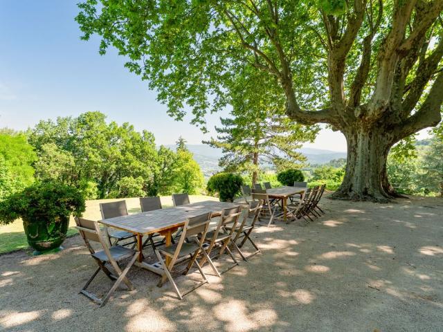 Maison de 12 pièces de luxe en vente à SAIGNON, Saignon, Provence Alpes Côte d'Azur