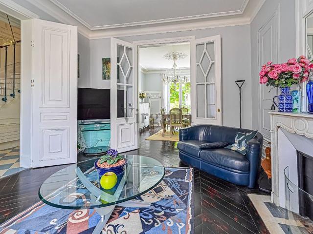 Maison de luxe de 7 pièces en vente à Nogent sur Marne, France