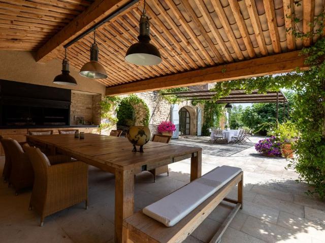 Maison de luxe de 8 chambres en vente à Goult, France