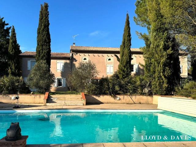 Maison de luxe de 8 pièces en vente à Lasgraisses, Occitanie
