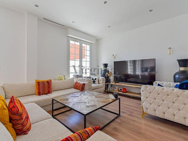 Maison de luxe de 8 pièces en vente à Le Perreux sur Marne, France