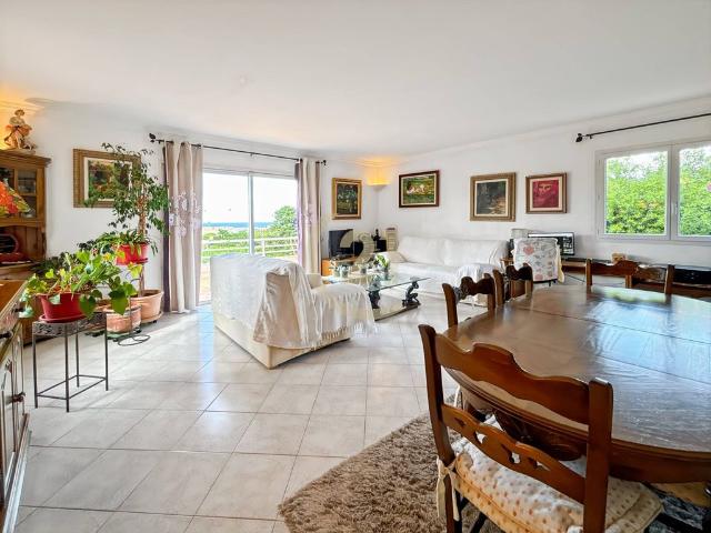 Maison de luxe de 8 pièces en vente L'Île Rousse, France