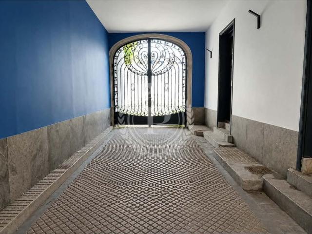Maison de luxe de 9 pièces en vente à Arras, France