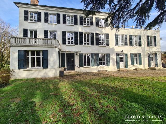 Maison de luxe de 13 pièces en vente à Bouray sur Juine, France