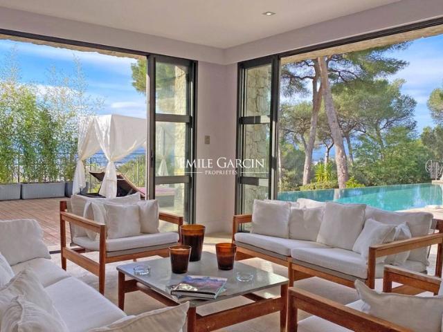Maison de luxe de 10 pièces en location à Cannes, Provence Alpes Côte d'Azur