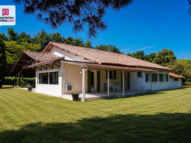 Maison de luxe de 10 pièces en vente à Casteljaloux, Nouvelle Aquitaine