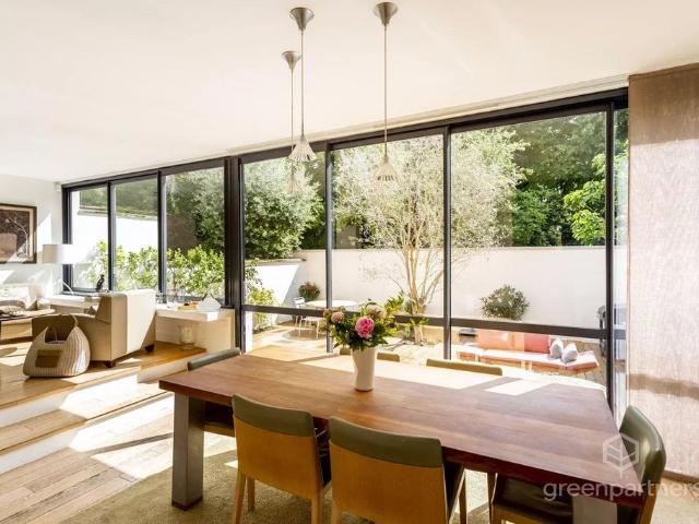 Maison de luxe de 10 pièces en vente à Montrouge, Île de France